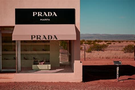 prada in the desert|prada marfa canvas original.